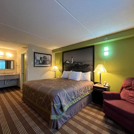 Super 8 By Wyndham Bangor Hotell Eksteriør bilde