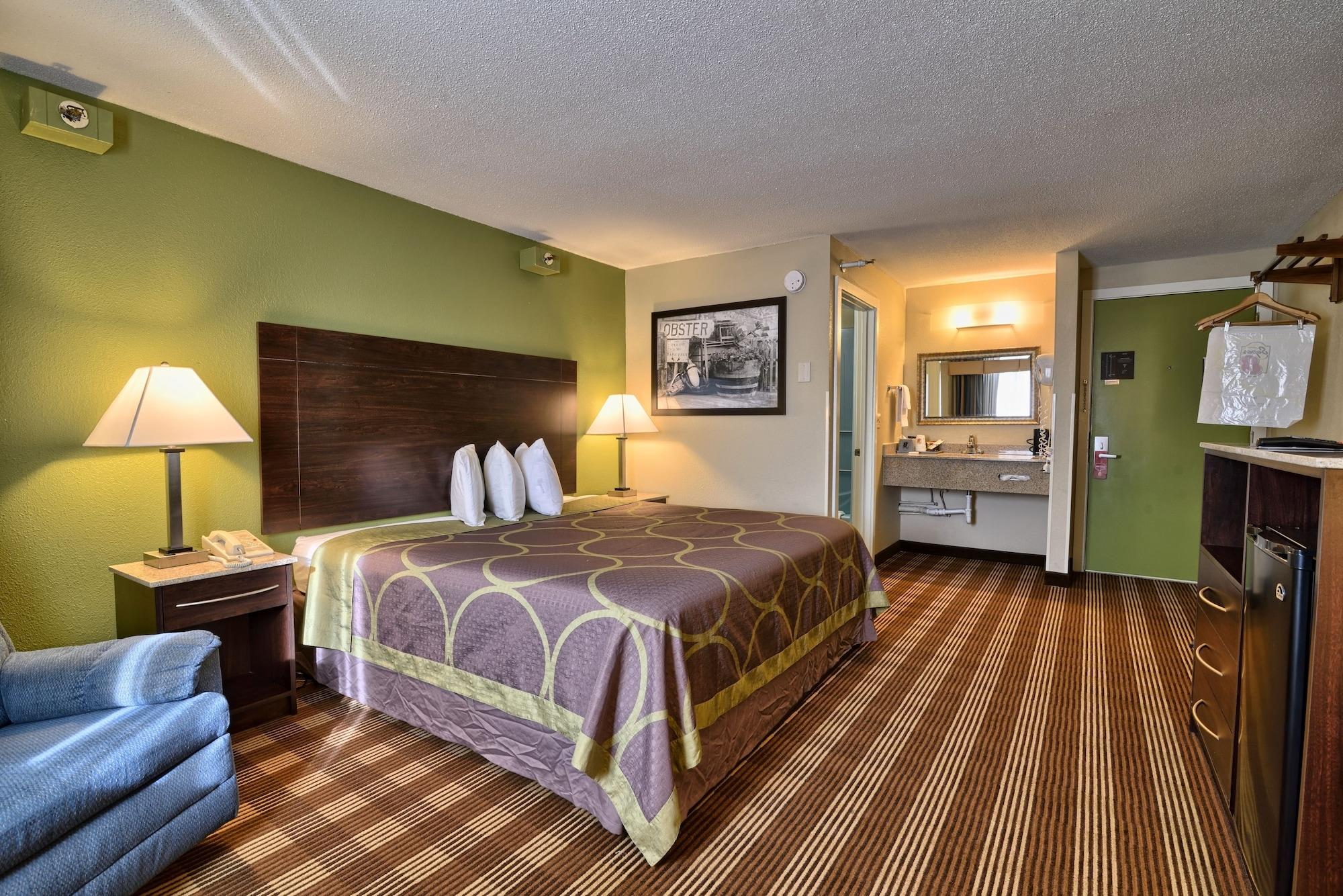 Super 8 By Wyndham Bangor Hotell Eksteriør bilde