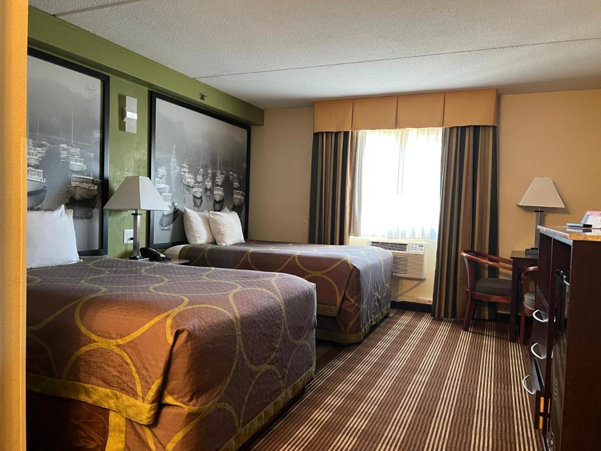 Super 8 By Wyndham Bangor Hotell Eksteriør bilde