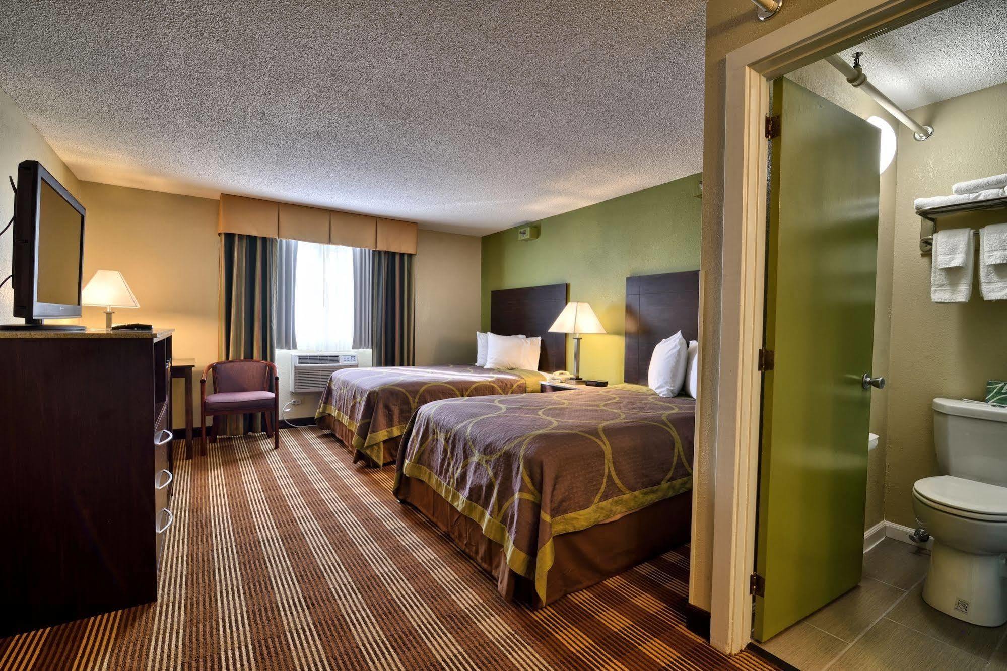 Super 8 By Wyndham Bangor Hotell Eksteriør bilde